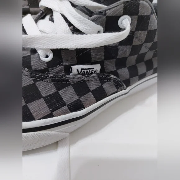 Checked Vans - Picture 6 of 10